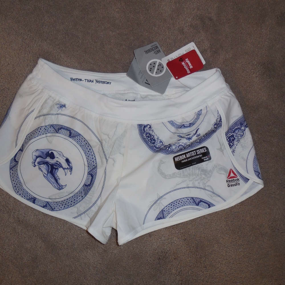 Womens M Reebok Crossfit Artist Series Shorts NWT